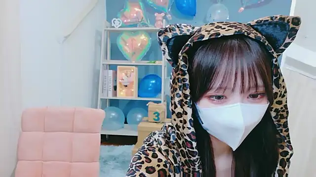 Snapshot of Koto-jpnk chatting on 05.30.26 Koto-jpnk online show from 05.30.26