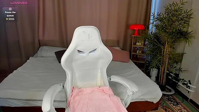 alis tauber online show from 07.16.26