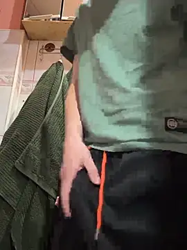 eryk83638 online show from 04.13.26