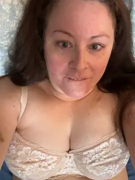 Snapshot of NeedyKitty47 chatting on 04.13.26 NeedyKitty47 online show from 04.13.26