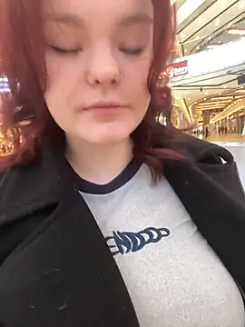 kinky  fox online show from 04.17.26