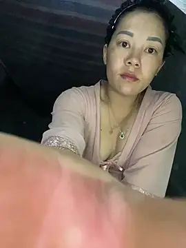 Snapshot of daisy-yeu chatting on 04.13.26 daisy-yeu online show from 04.13.26