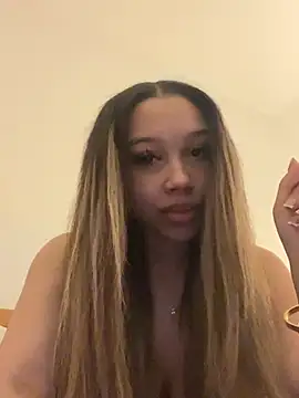 Secretlyspicyx online show from 04.16.26