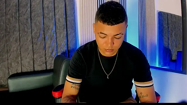 Snapshot of Dante__jons chatting on 04.30.26 Dante jons online show from 04.30.26