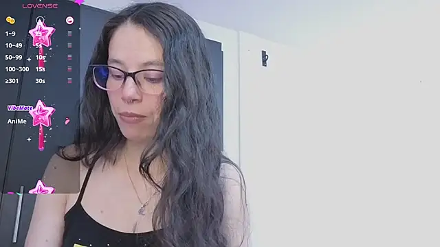 Snapshot of Samantha_bloww1 chatting on 06.17.26 Samantha bloww1 online show from 06.17.26