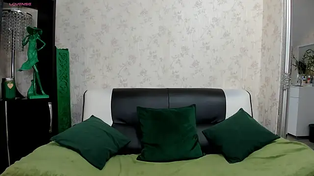 FemCupid online show from 05.20.26