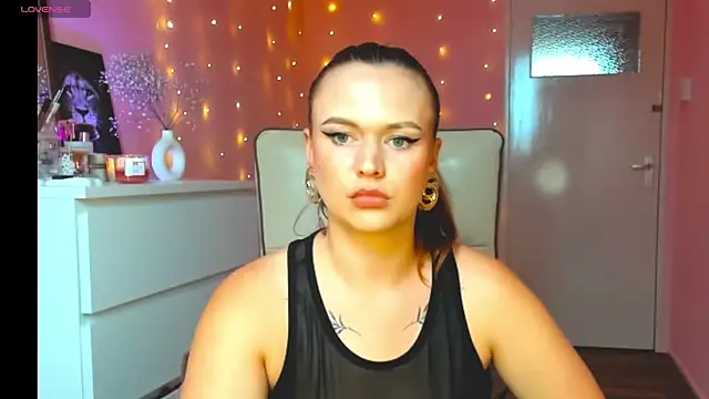 SweetLikaaa online show from 06.05.26