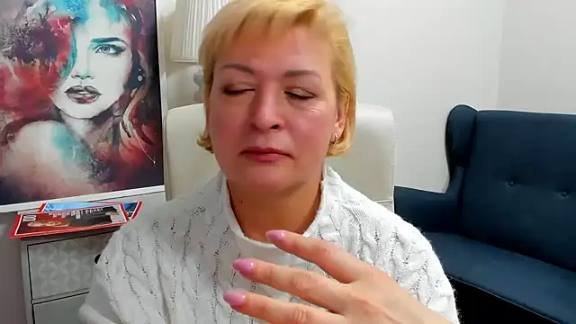 Snapshot of luna_xfantasy chatting on 04.14.26 luna xfantasy online show from 04.14.26