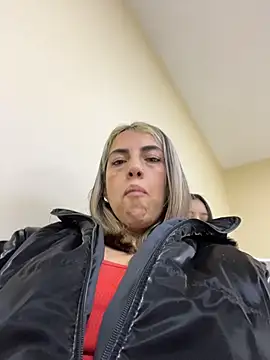 Aphril Iris online show from 04.21.26