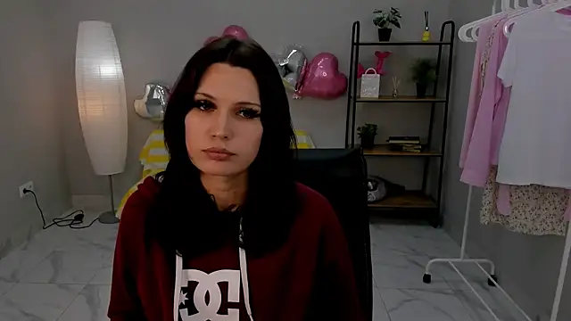 Snapshot of Christine_Mooree chatting on 04.14.26 Christine Mooree online show from 04.14.26