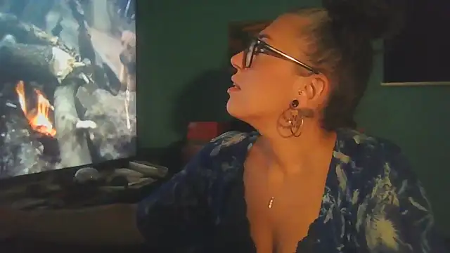 Snapshot of VenusOfEden chatting on 07.25.26 VenusOfEden online show from 07.25.26
