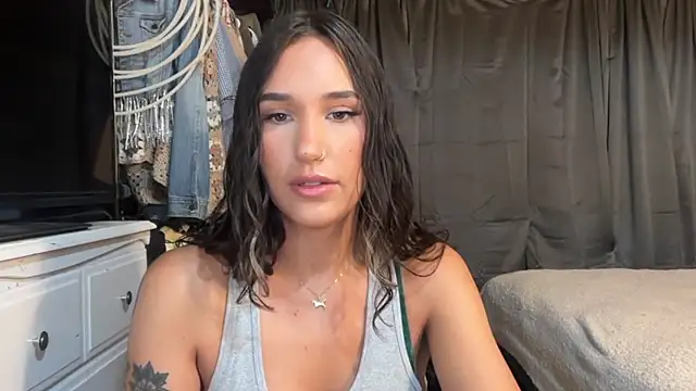 Snapshot of ella2sweet chatting on 07.28.26 ella2sweet online show from 07.28.26