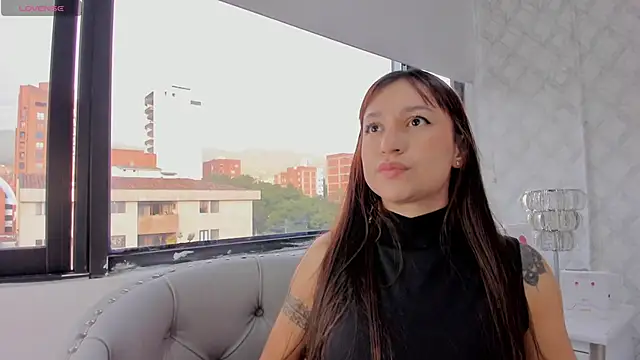 Snapshot of katherine_glow chatting on 05.22.26 katherine glow online show from 05.22.26