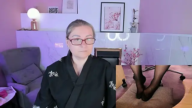 Alexandra Kind online show from 06.26.26