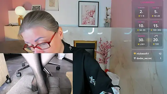 Alexandra Kind online show from 07.05.26