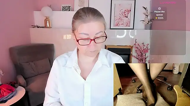 Alexandra Kind online show from 07.16.26