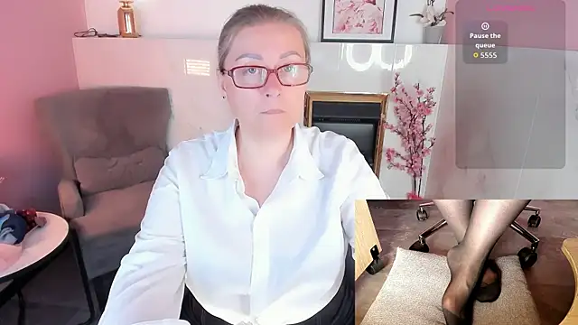 Alexandra Kind online show from 07.17.26