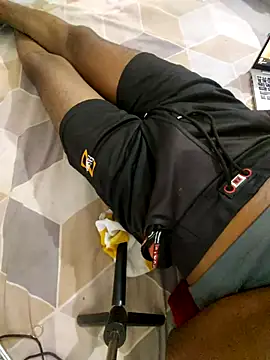 Snapshot of handsomeboyrk chatting on 04.15.26 handsomeboyrk online show from 04.15.26