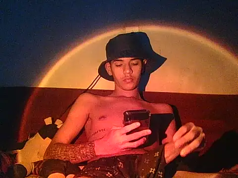 Kisandrel online show from 04.22.26