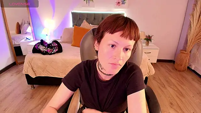 Kim Jeins666  online show from 07.18.26
