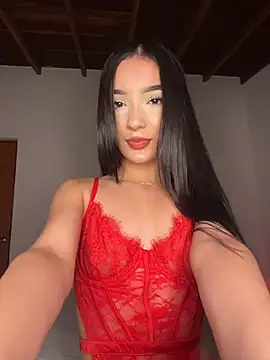  mia ferrer online show from 06.24.26