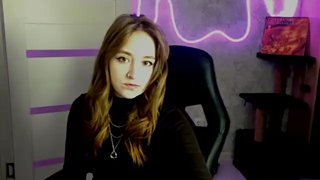 sara rosseee online show from 04.21.26