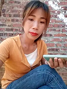 Elena Mia online show from 05.15.26