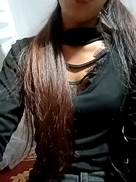 Elena Mia online show from 07.28.26