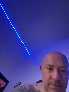 Whosdiss online show from 05.22.26