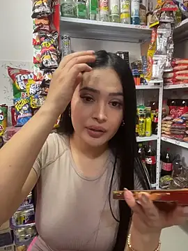 Snapshot of Sara_fun chatting on 11.26.25 Sara fun online show from 11.26.25