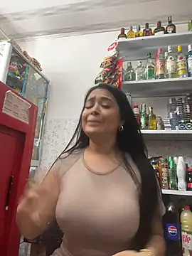 Snapshot of Sara_fun chatting on 12.01.25 Sara fun online show from 12.01.25