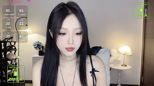 Snapshot of IAIA_iris chatting on 07.05.26 IAIA iris online show from 07.05.26