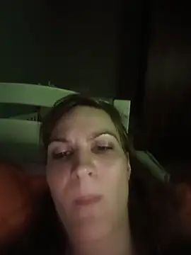 Snapshot of AnnieNet chatting on 06.11.26 AnnieNet online show from 06.11.26