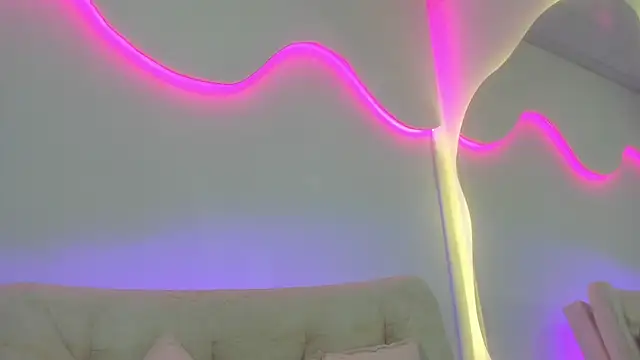 VenusBlazzer online show from 04.28.26