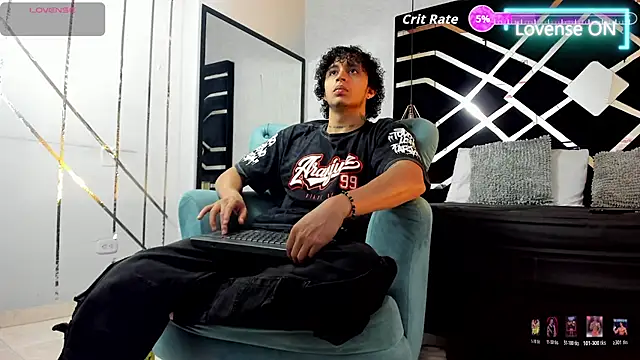 Snapshot of JayTaylorr chatting on 07.24.26 JayTaylorr online show from 07.24.26