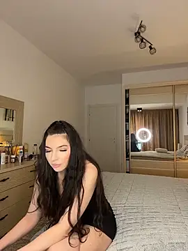 CandyElla  online show from 05.17.26