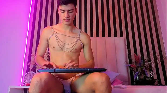 LeoTease online show from 05.31.26