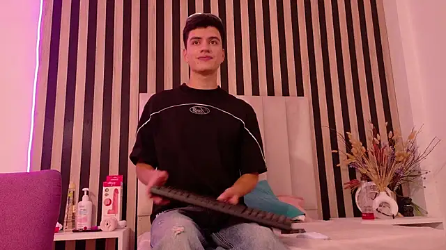 LeoTease online show from 07.09.26