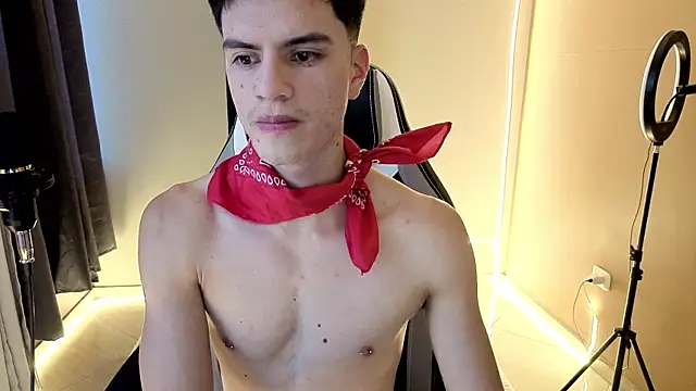 LeoTease online show from 08.02.26