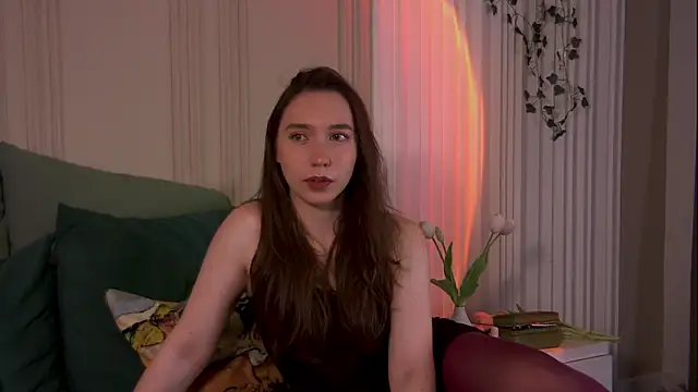 Suzaneey online show from 06.08.26
