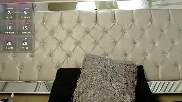 Tinaa Monroe online show from 07.25.26