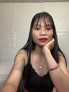 -Lucie-e online show from 04.17.26