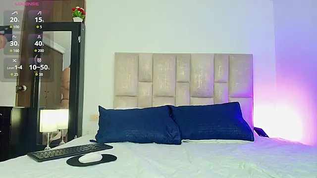 hott mature online show from 05.29.26