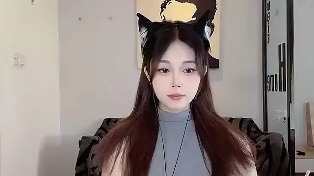 KiKi-011 online show from 06.18.26