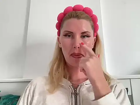 Monica-Arden online show from 05.02.26