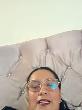 Snapshot of Samanta-42 chatting on 04.21.26 Samanta-42 online show from 04.21.26