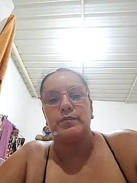 Snapshot of Samanta-42 chatting on 04.29.26 Samanta-42 online show from 04.29.26
