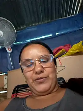 Snapshot of Samanta-42 chatting on 05.18.26 Samanta-42 online show from 05.18.26