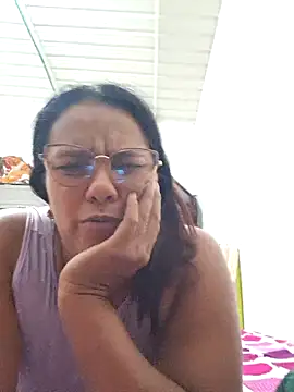 Snapshot of Samanta-42 chatting on 05.26.26 Samanta-42 online show from 05.26.26
