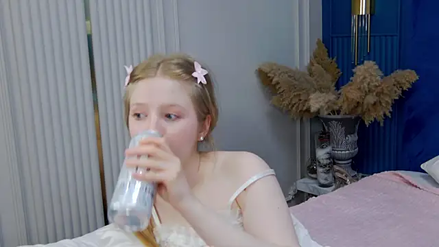 LilianHowards online show from 04.25.26